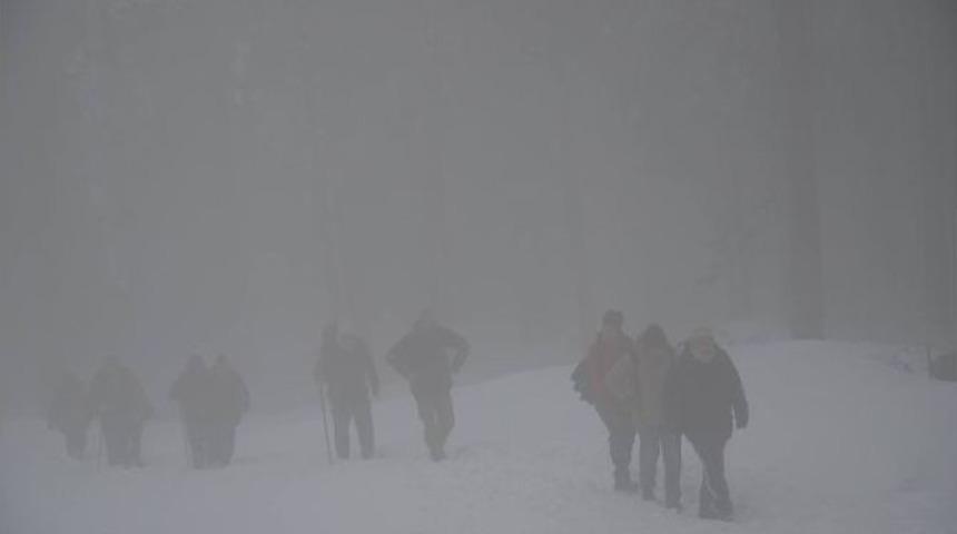 Edremitli Trekkingciler Kar Kış Demeden Dağlarda Y&uuml;r&uuml;yor