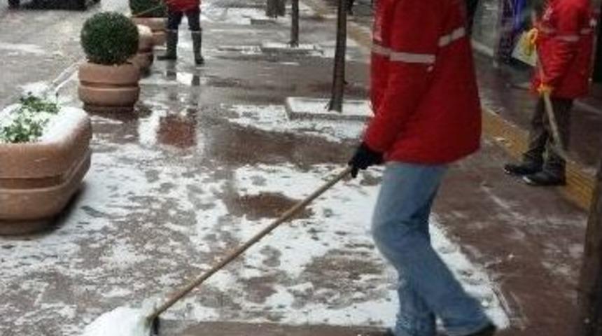 Karesi&rsquo;de Kar Seferberliği