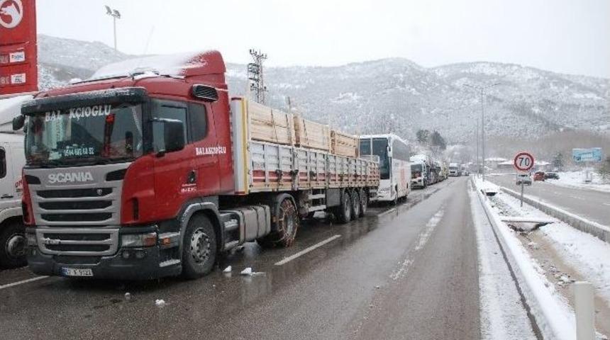 Tokat-sivas Karayolu Ulaşıma Kapandı