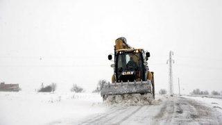 Uşak’ta Kapalı Köy Yolları Açıldı