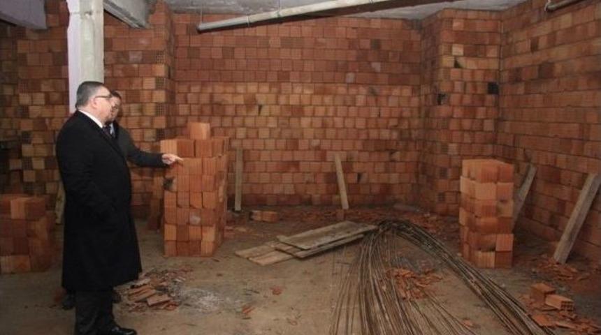 Kırklareli Belediye Başkanı Kesimoğlu, Kent K&uuml;lt&uuml;r Merkezi İnşaatı &Ccedil;alışmalarını Yerinde İnceledi