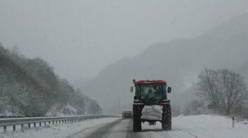 Bartın-amasra Yolunda Ulaşım Güçlükle Sağlanıyor