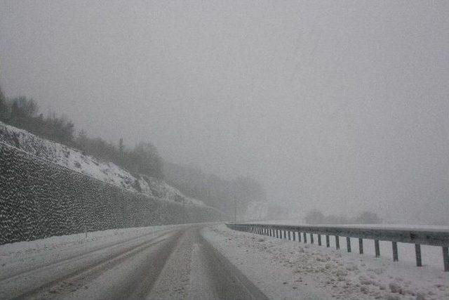 Bartın-amasra Yolunda Ulaşım Güçlükle Sağlanıyor