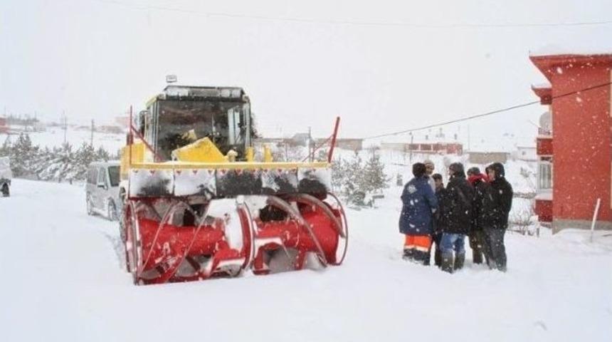 Diyaliz Hastasının 6 Saatlik Kar &Ccedil;ilesi