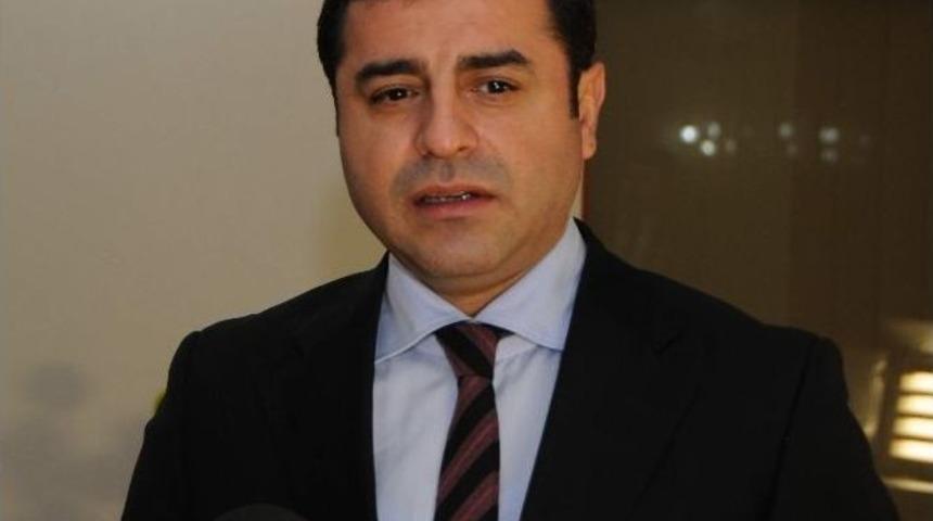 Demirtaş&rsquo;tan, Sultanahmet Ve Fransa&rsquo;daki Saldırılarla İlgili A&ccedil;ıklama