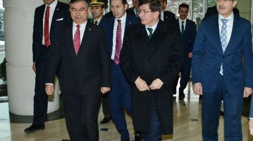 Başbakan Davutoğlu&rsquo;ndan Fransa&rsquo;daki Saldırıya Tepki