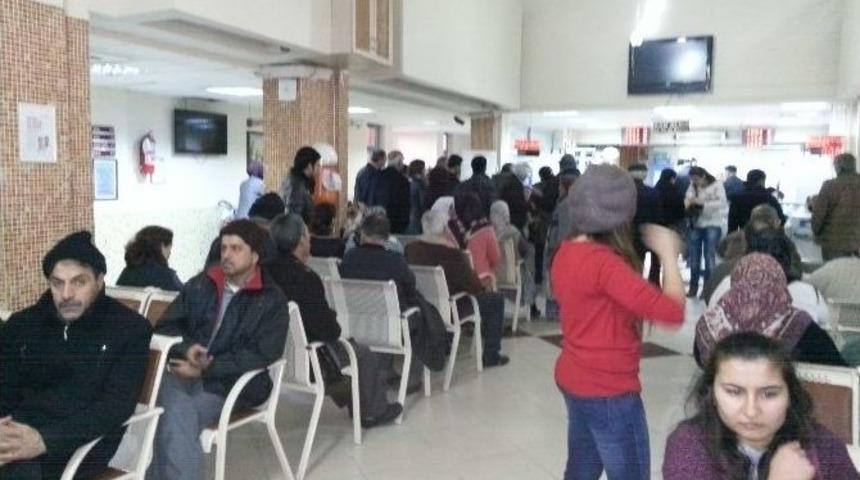 Ilıman Havaya Alışan Aydınlı Soğuğu G&ouml;r&uuml;nce Hastalandı