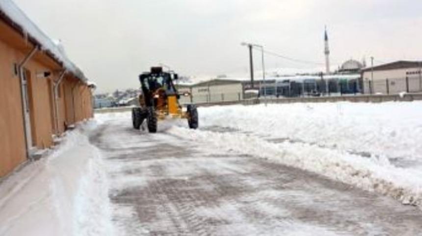 Hayvan Pazarı&rsquo;nda Da Kar Temizliği