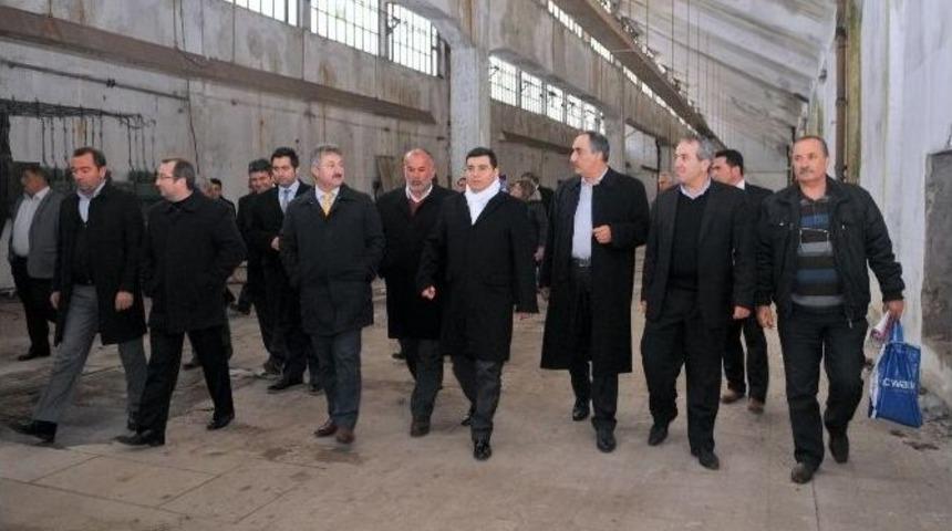 T&uuml;t&uuml;nc&uuml; Muhalefeti Dokuma&rsquo;ya Davet Etti.