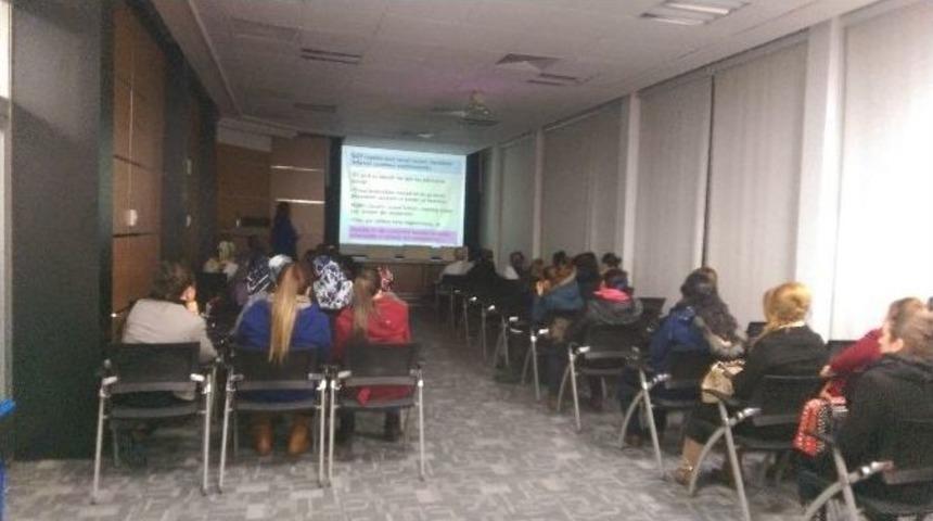 G&ouml;ğ&uuml;s Hastalıkları Uzmanı Dr. Hacer &Ouml;zkan: