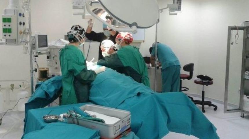 61 Yıllık İl&ccedil;ede İlk Ameliyat