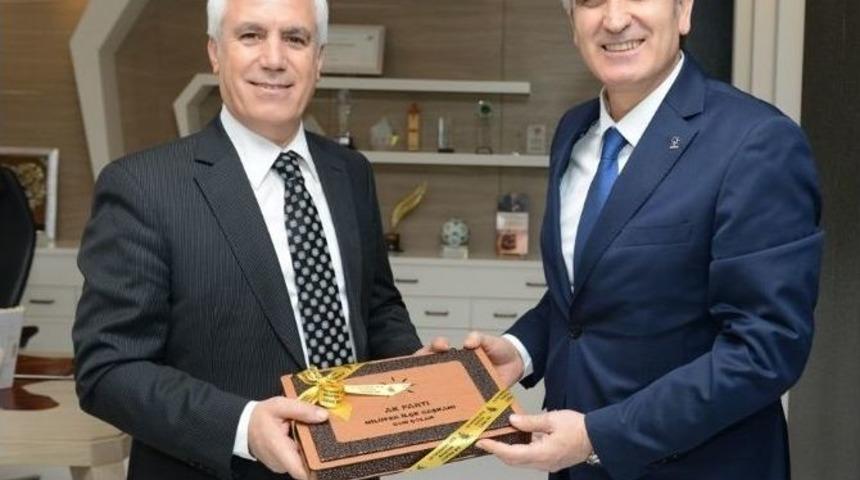Ak Parti Nil&uuml;fer Teşkilatı&rsquo;ndan Bozbey&rsquo;e S&uuml;rpriz Ziyaret