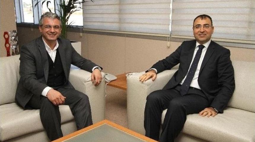 Vali Toprak: &rsquo;&rsquo;karşıyaka İzmir&rsquo;in Kalbinde&rsquo;&rsquo;