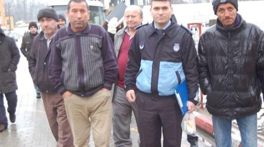 Belediye M&uuml;h&uuml;rlemek İstedi, Korumalar Engelledi