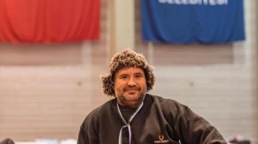 İzmir'deki Evsizlere Sıcak Ortam Sağlandı