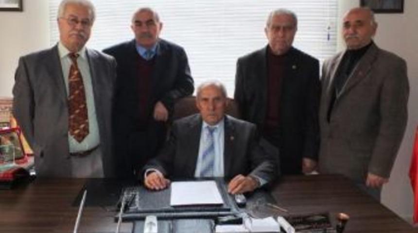 İş&ccedil;i Emeklileri: G&uuml;nl&uuml;k 81 Kuruş Zammı Devlete Hibe Ediyoruz