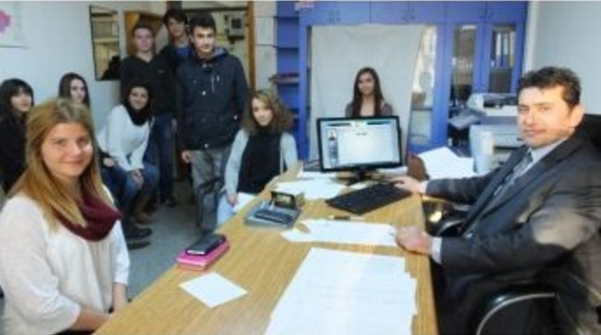 Burhaniye&rsquo;de &Uuml;nvirsiteye Giriş Sınavı İ&ccedil;in Kayıtlar Başladı