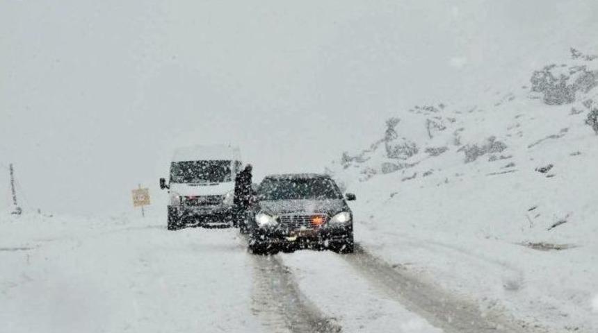 Siirt-şırnak Karayolu Ulaşıma Kapandı