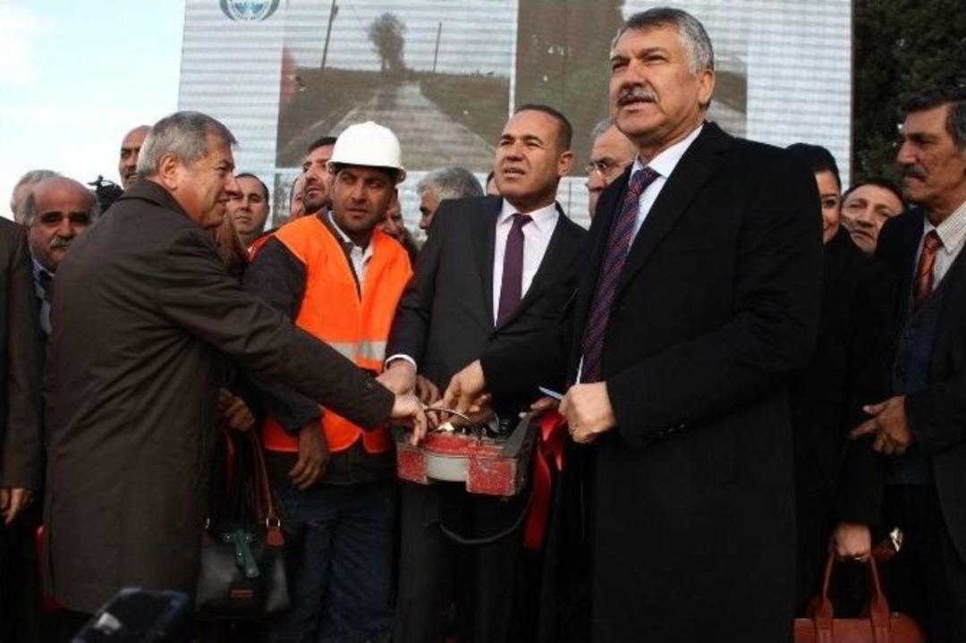 S&ouml;zl&uuml; Ve Karalar K&ouml;pr&uuml; Temeli Attı