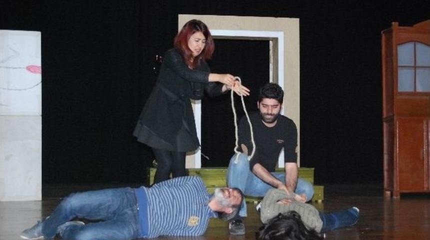 Adana&rsquo;ya "bay Kolpert" Geliyor