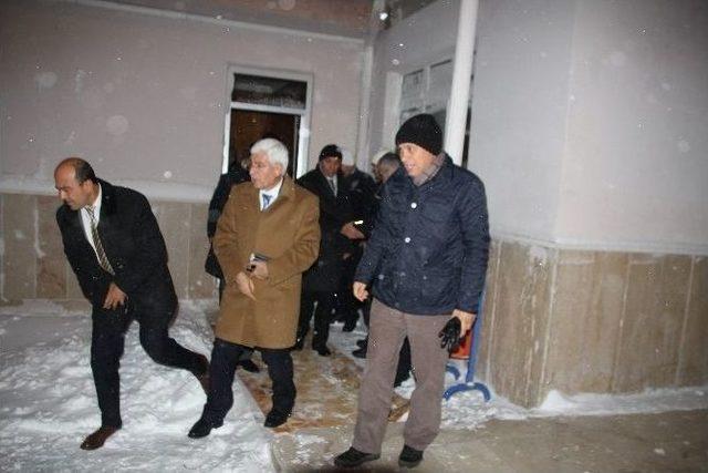 Vali Koca Ve Belediye Başkanı &Ccedil;alışkan&rsquo;ın Kar Mesaisi 1
