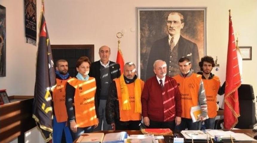 57. Alay Komitesi Tekirdağ B&uuml;y&uuml;kşehir Belediye Başkanı Kadir Albayrak&rsquo;ı Ziyaret Etti