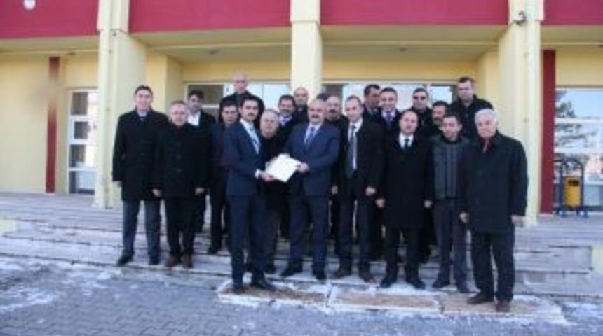 Adnan Barak Mazbatasını Aldı