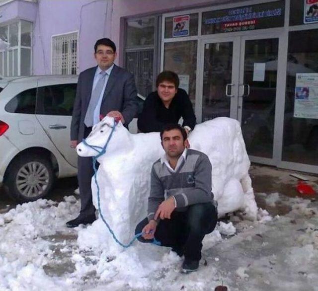 Denizli de Kardan Heykeller 2