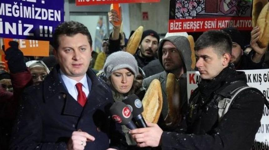 Ak Parti&rsquo;den Odunpazarı Belediyesi&rsquo;nden İş&ccedil;i &Ccedil;ıkartılmasına Tepki