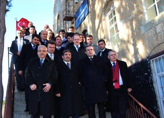 Bakan G&uuml;ll&uuml;ce: Paris Saldırısı D&uuml;nyaya Ibret Olmalı 2