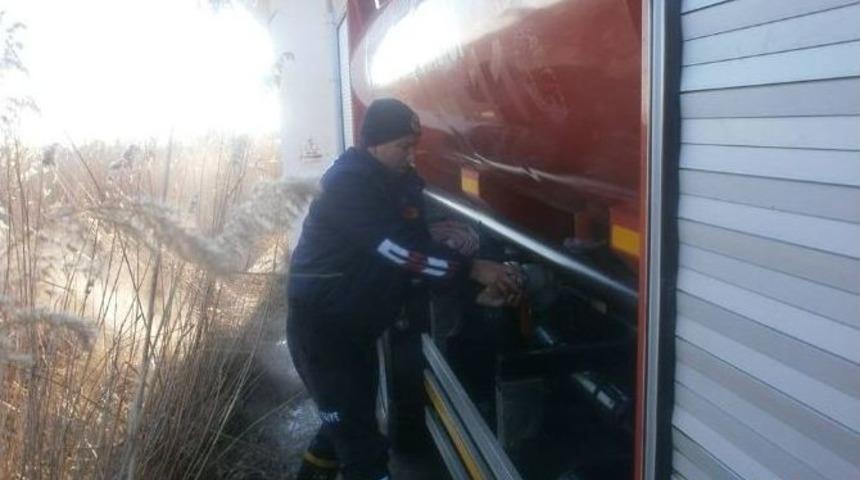 Dona Karşı Edremit İtfaiyesinden İlgin&ccedil; &Ccedil;&ouml;z&uuml;m