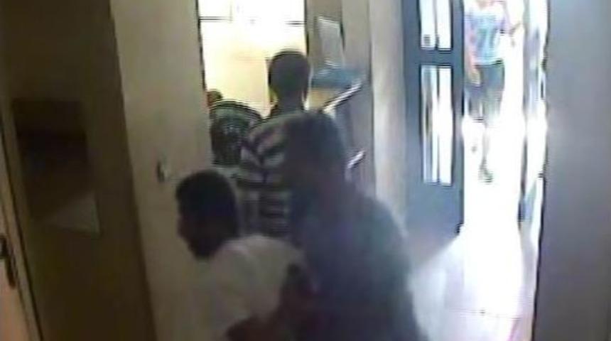 Karakoldaki Dayak Kamerada