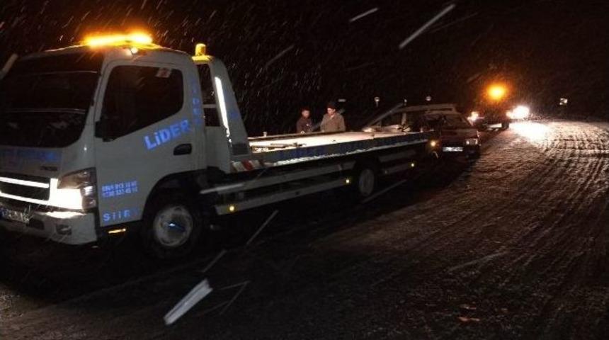 Siirt&rsquo;te Trafik Kazası 1 &Ouml;l&uuml;, 5 Yaralı