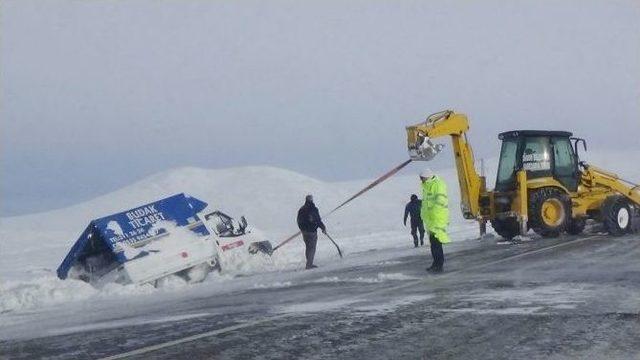 Digor Yolu Ge&ccedil;it Vermiyor 2