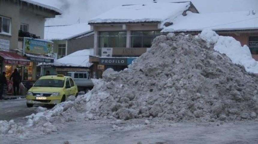 Varto&rsquo;da Karla M&uuml;cadele &Ccedil;alışması