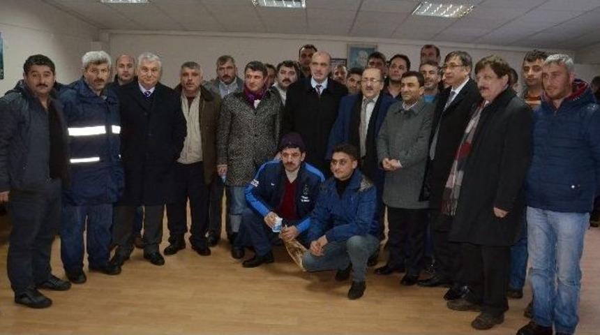 Başkan G&uuml;mr&uuml;k&ccedil;&uuml;oğlu&rsquo;ndan Kar Koordinasyon Merkezi&rsquo;ne Ziyaret