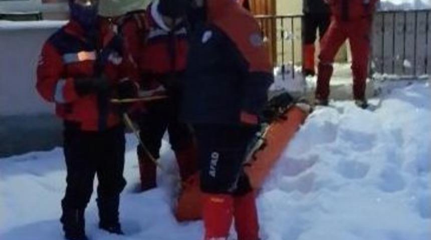 Bir Metre Karda Hayata D&ouml;n&uuml;ş Operasyonu