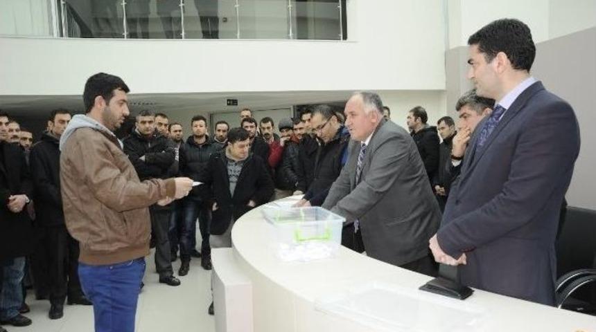 3 Kişilik İşe 96 Başvuru