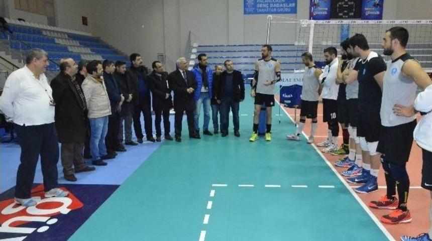 Paland&ouml;ken Belediyespor İkinci Yarıya Galibiyetle Başlamak İstiyor