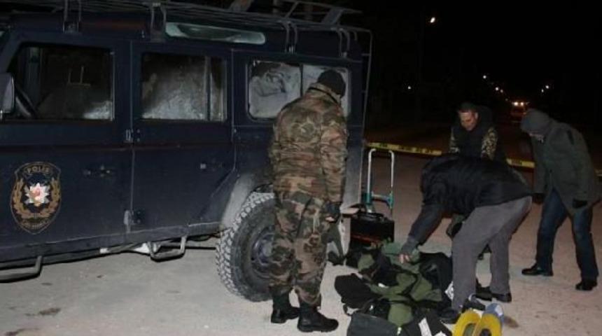 Lise Önüne Bırakılan Çanta Tedirgin Etti