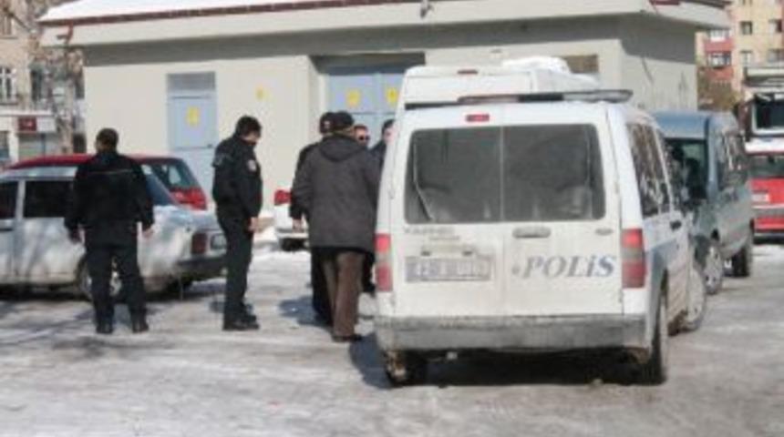 Telefon Dolandırıcıları Yaşlı Kadını Hedef Se&ccedil;ti