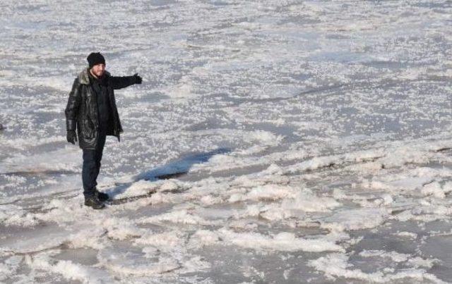 Sivas Eksi 15'i Gördü, Kızılırmak Buz Tuttu