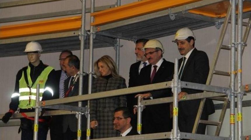 Bakan Çelik’ten Annelere Ve İşverenlere Müjde