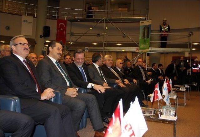 Bakan Çelik’ten Annelere Ve İşverenlere Müjde