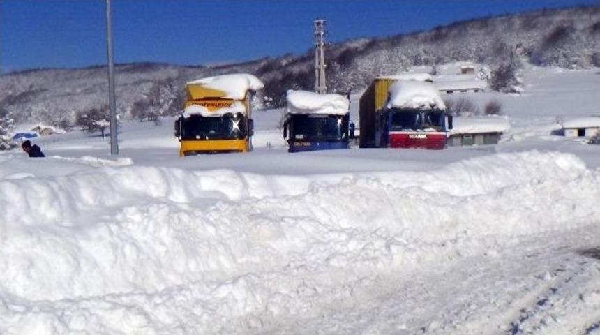 Bolu Dağı&rsquo;nda Tır Şof&ouml;rlerinin &Ccedil;ilesi Bitmiyor