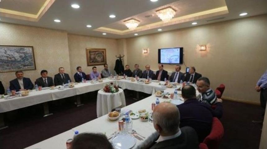 Y&ouml;neticiler Amasya&rsquo;daki Sağlık Hizmetlerini G&ouml;r&uuml;şt&uuml;