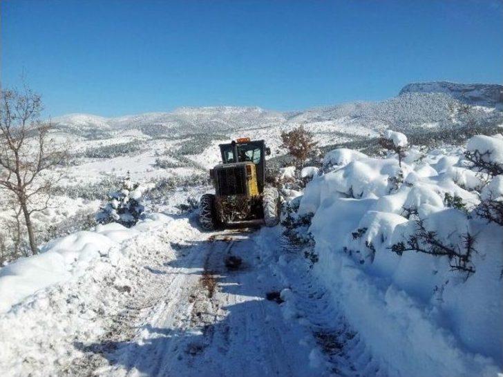 Çobanlar Hayvanlarıyla Mahsur Kaldı G3