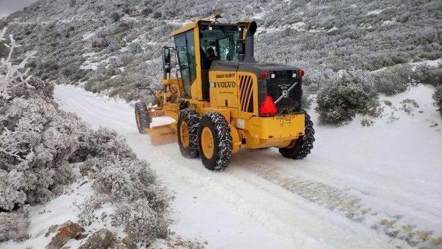 Kuşadası’nın Yüksek Kesimleri Kar Altında