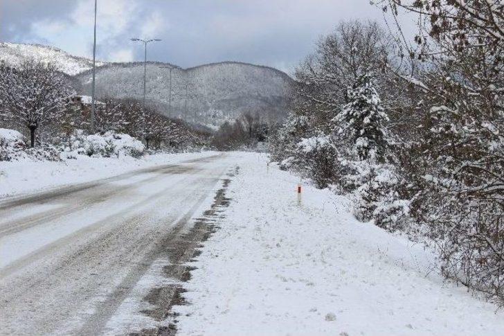 Bartin Da Saganak Taskina Yol Acti Bartin Ulus Haberleri