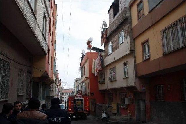 İstediğini Alamayınca Evi Ateşe Verdi 2